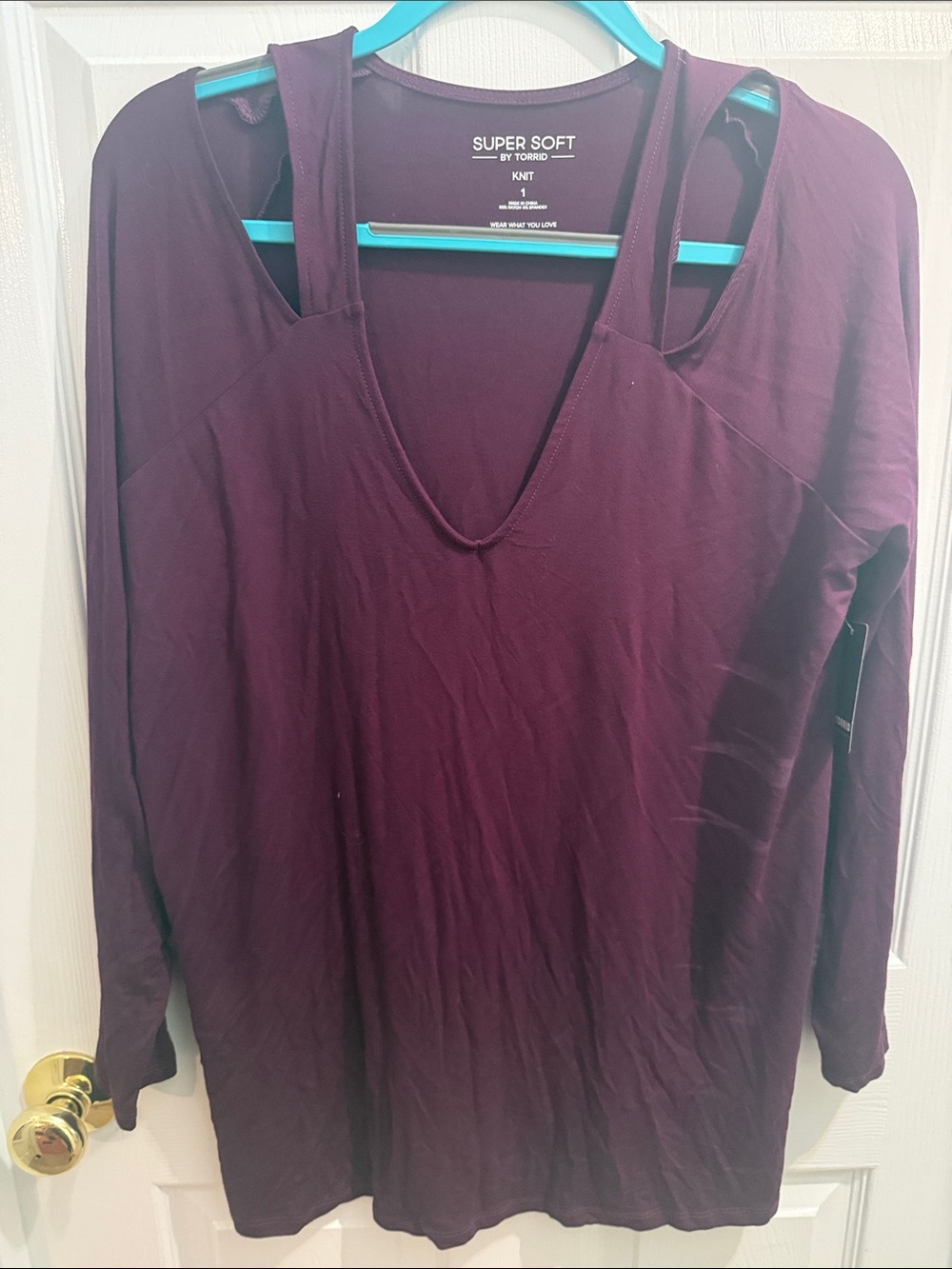 torrid Plum V-Neck Long Sleeve Cold-Shoulder Top